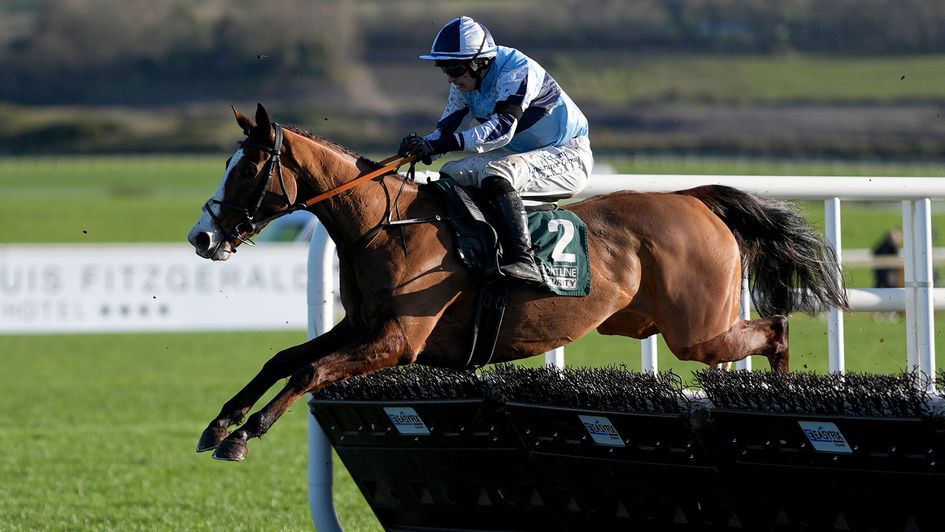 Feet Of A Dancer on her way to victory at Punchestown