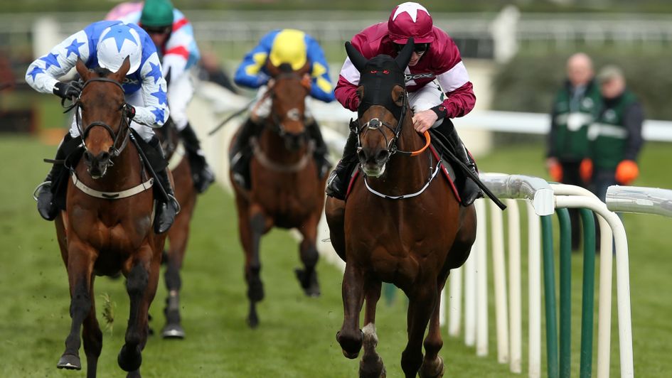 Felix Desjy holds on from Aramon