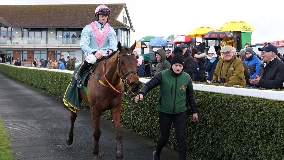 Helvic Dream returns victorious