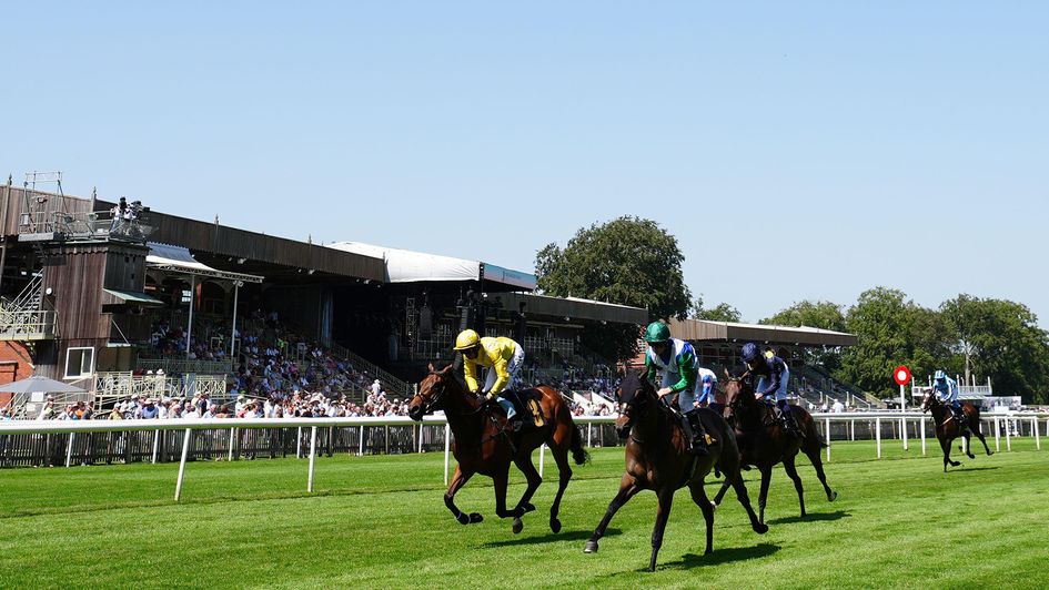 Vanilla Skies, ridden by Cieren Fallon, on her way to winning the Hallgarten Fillies' Novice Stakes at Newmarket