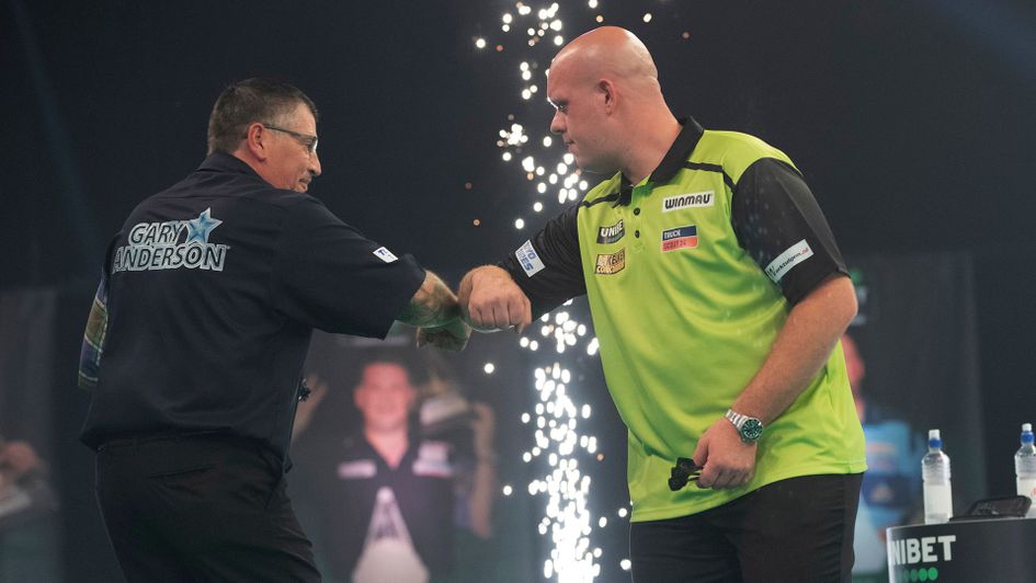 Gary Anderson defeated Michael van Gerwen (Picture: Lawrence Lustig/PDC)