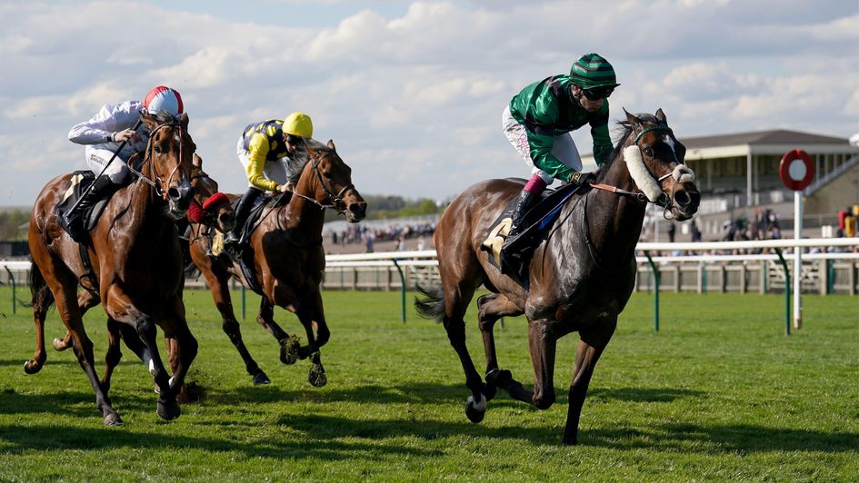 Regal Envoy brings up a double for Oisin Murphy