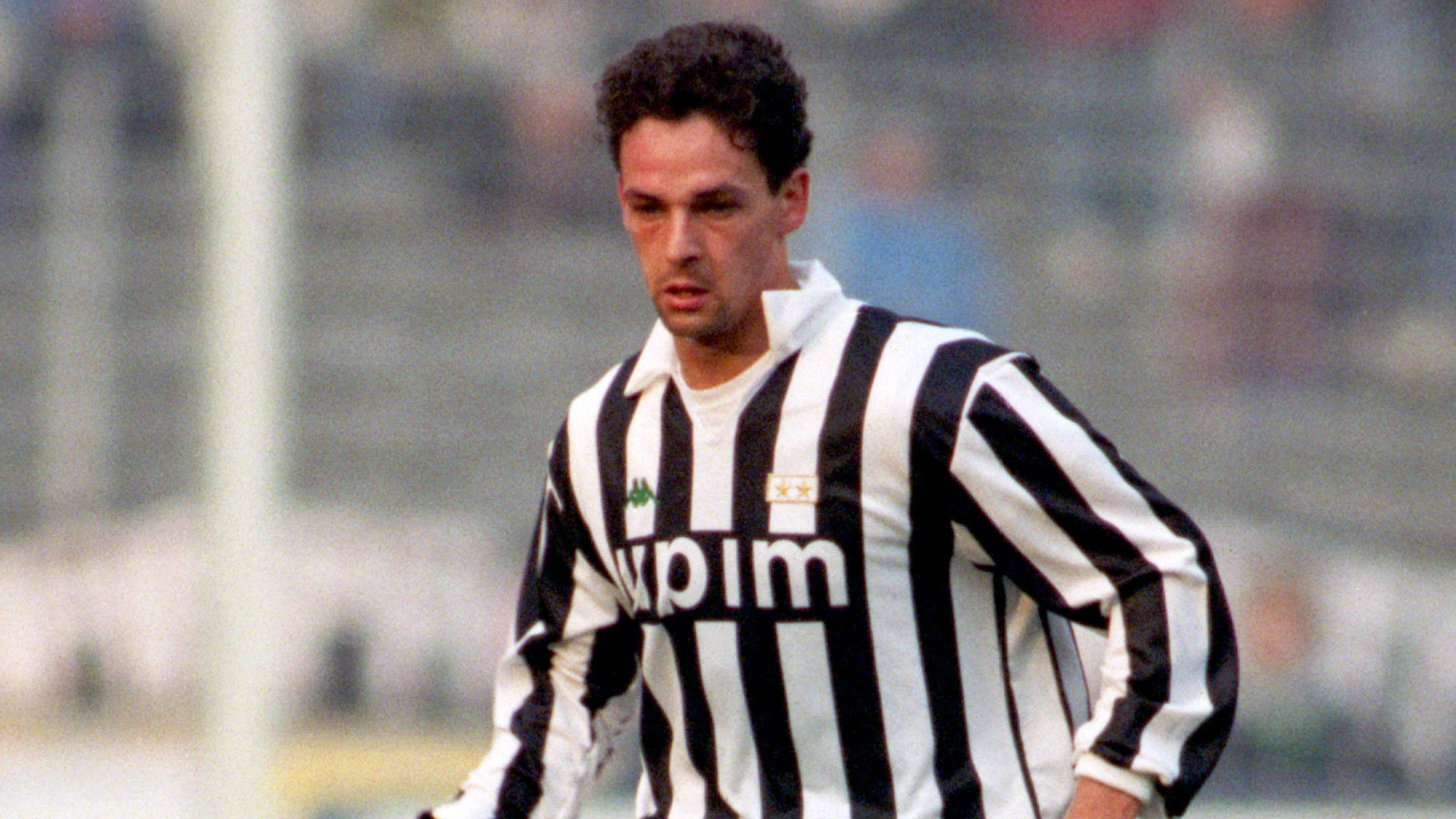 Fiorentina v Juventus: a rivalry stoked by 'theft', Roberto Baggio and machine guns | Juventus | The Guardian