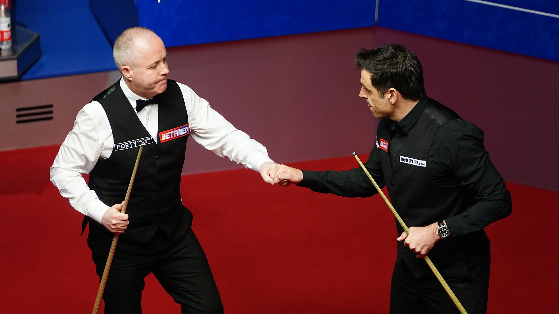 World Snooker results John Higgins v Ronnie OSullivan latest news and frame scores from the Crucible