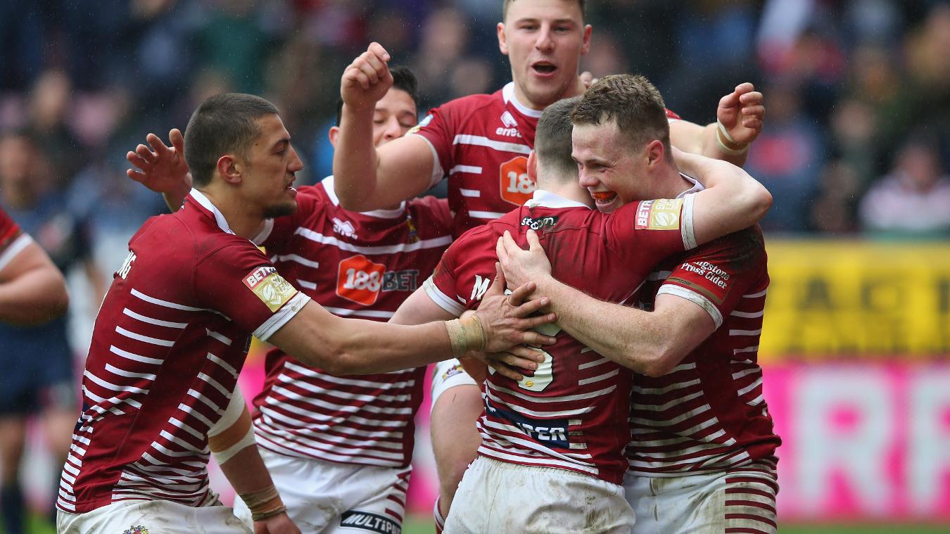 St. Helens 1030 Wigan Saints suffer
